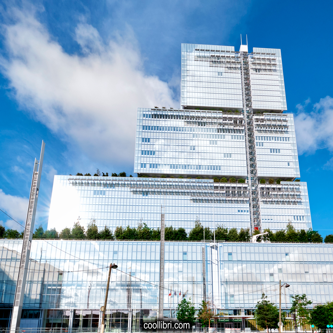 Le délit de révisionnisme. Tribunal de Paris