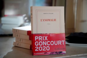 Feuilleter le livre COUVERTURE L'ANOMALIE